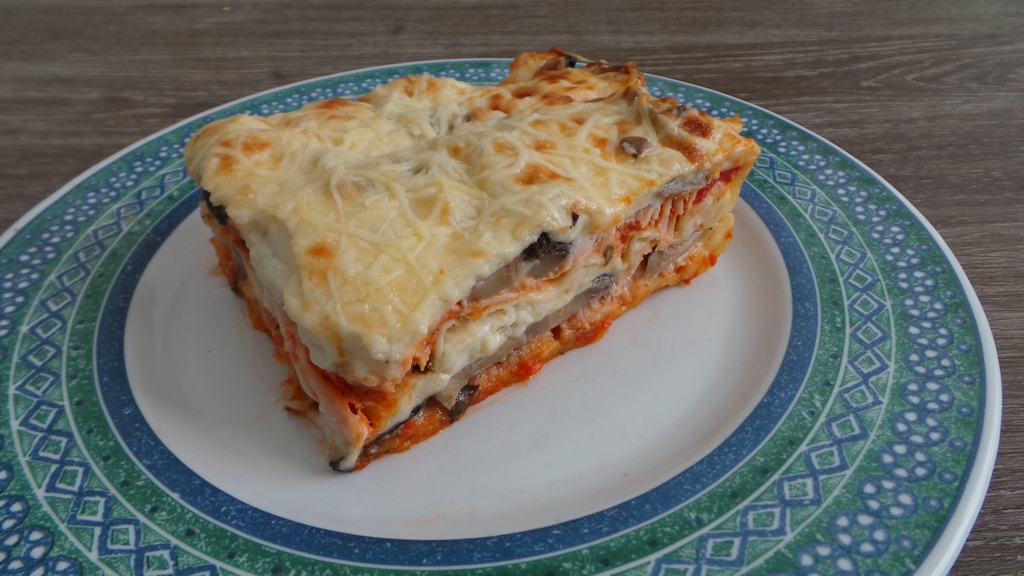 Lasagnes au saumon fumé et champignons de Paris