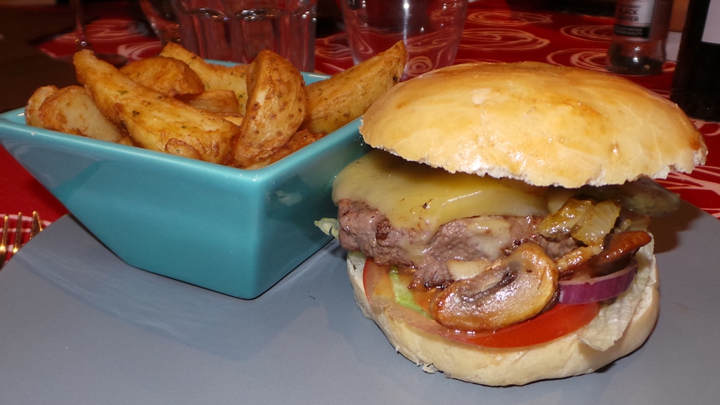Planet Hollywood Mushroom Oignon Swiss (MOS)