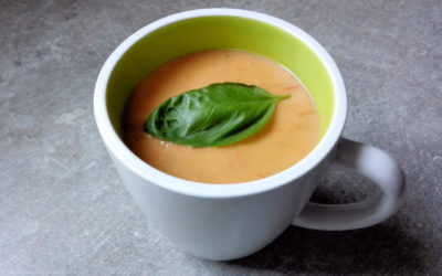 Soupe de tomate origan basilic