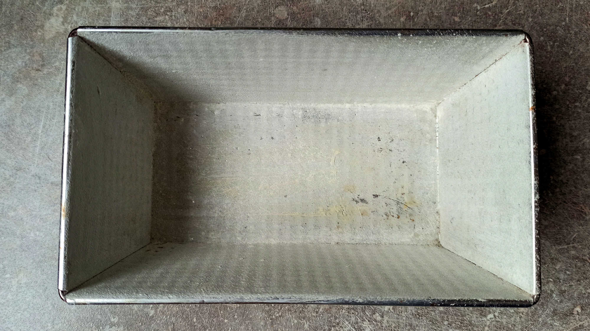 Chemiser un moule à cake de 24 cm