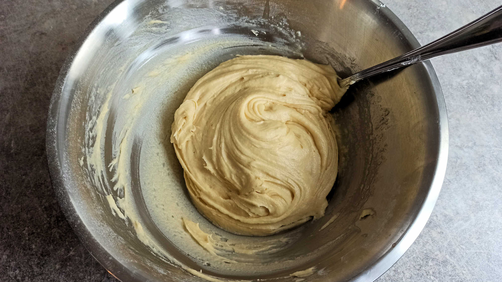 Pâte du cake aux fruits confits