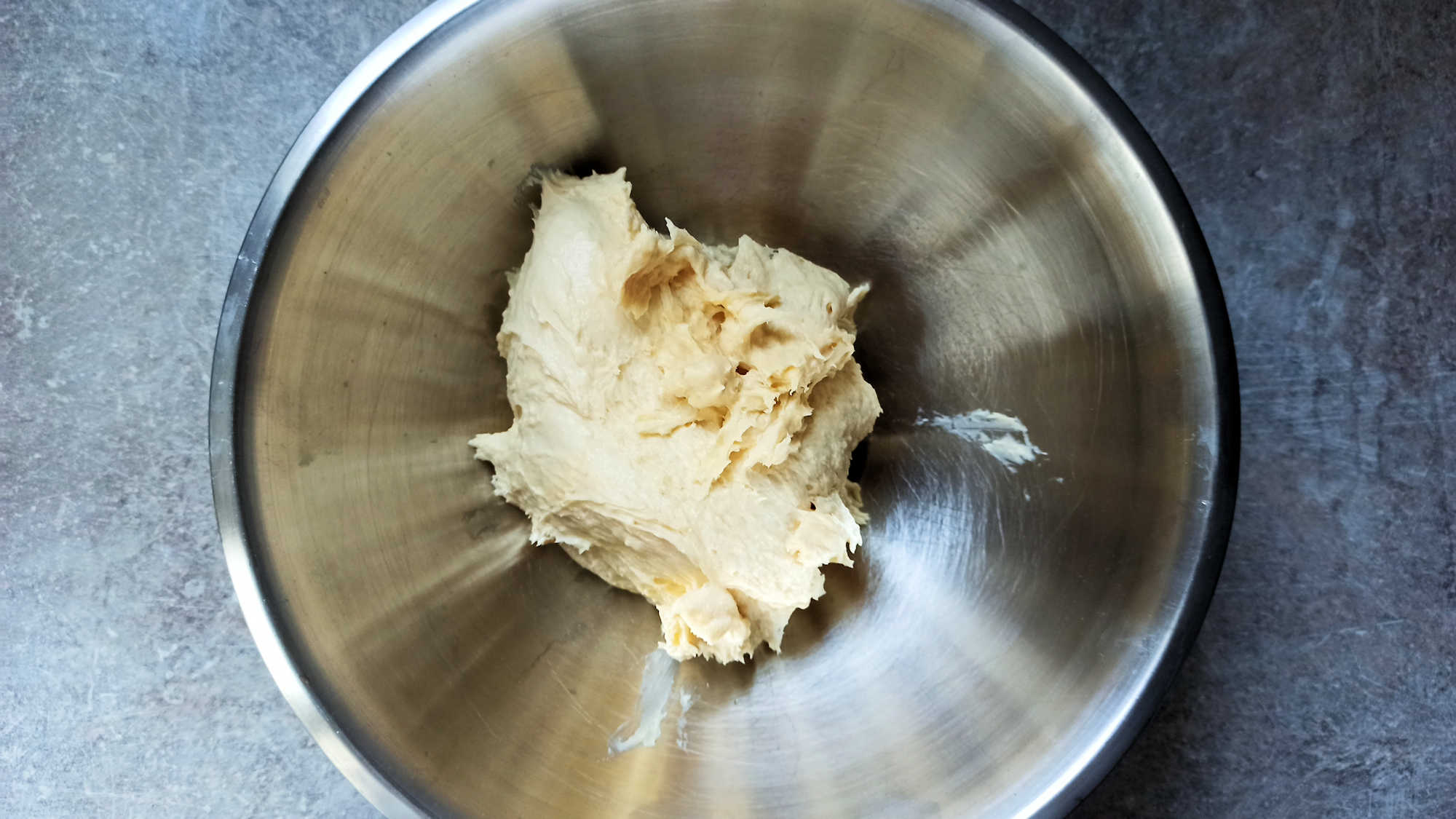 Pâte pour la brioche de la véritable tarte tropézienne