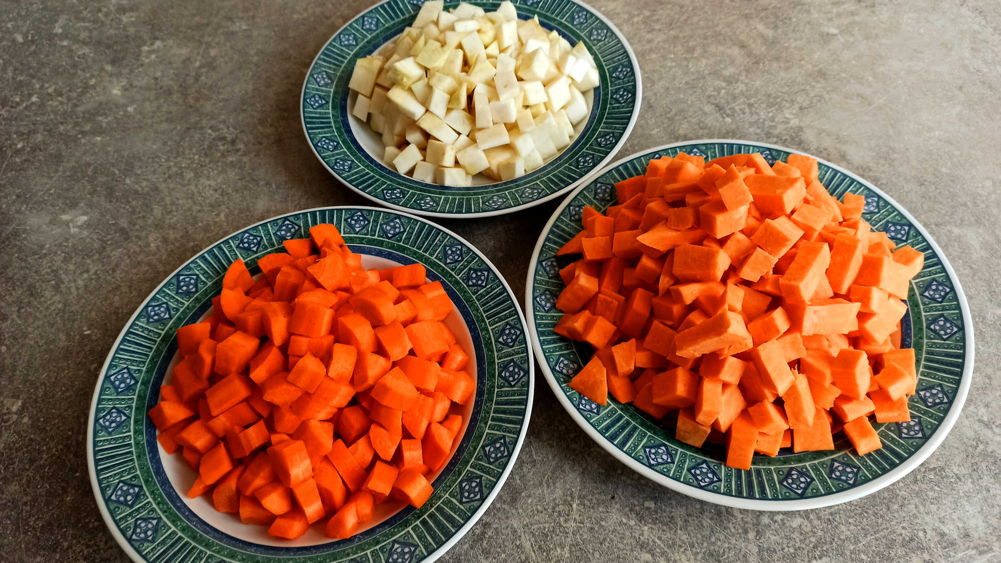 Couper les légumes en dés