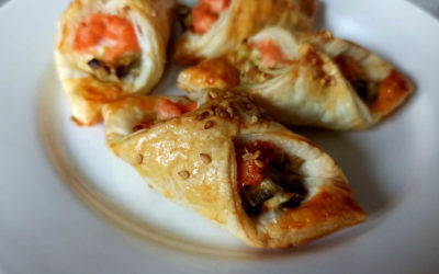 Feuilletés apéritif poireaux saumon fumé