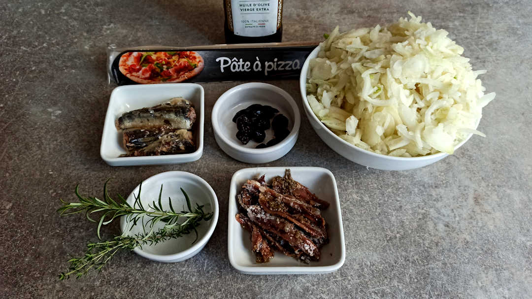 Les ingrédients de la véritable pissaladière