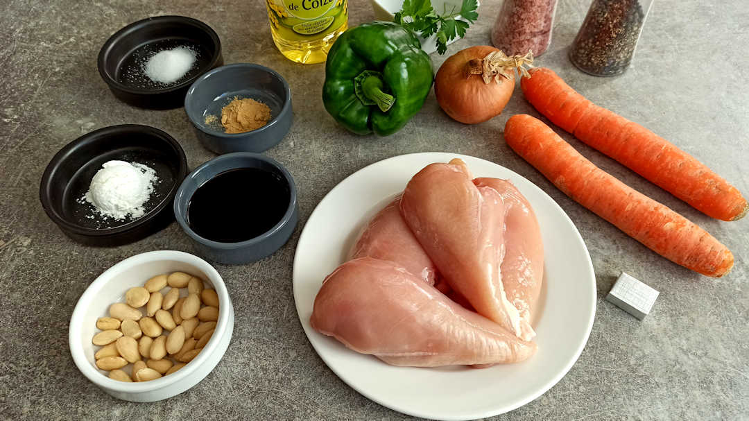 Les ingrédients du poulet aux amandes à la chinoise