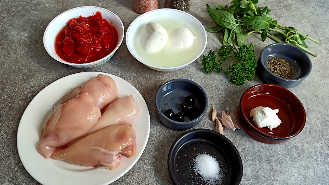 Les ingrédients du poulet tomate mozzarella