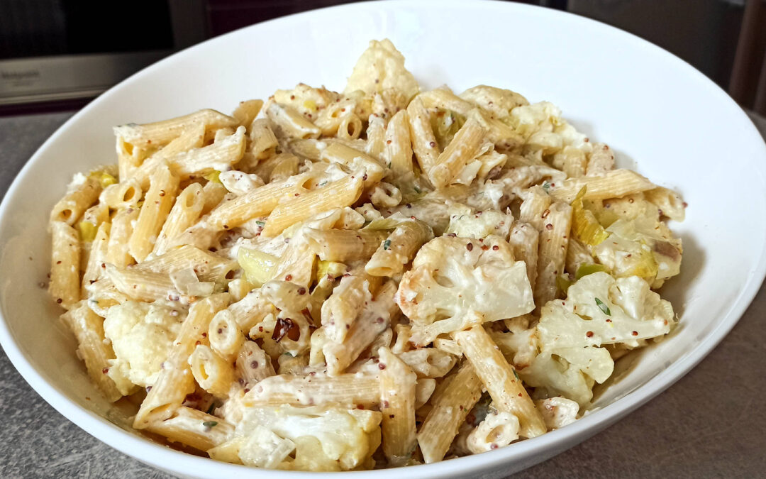 Penne rigate au chou-fleur rôti et poireau
