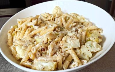 Penne rigate au chou-fleur rôti et poireau