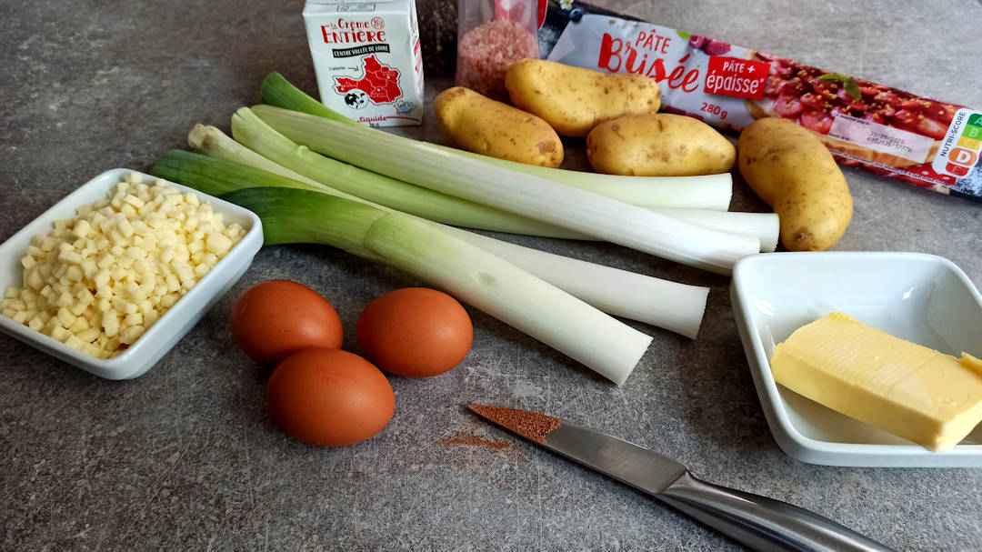 Les ingrédients de la tarte aux poireaux et pommes de terre