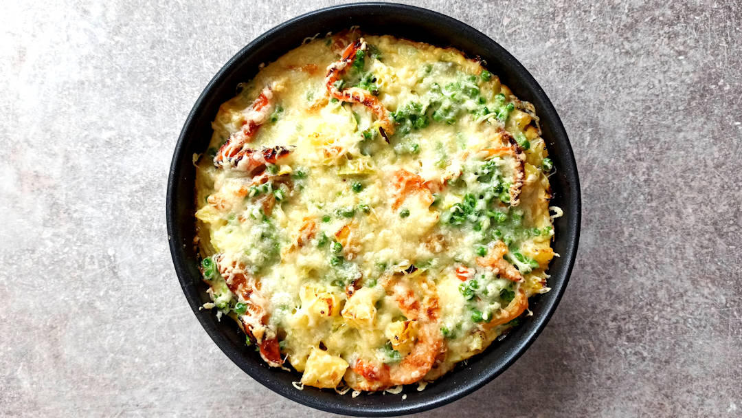 Lorsque la frittata poireaux est légèrement dorée, c'est prêt