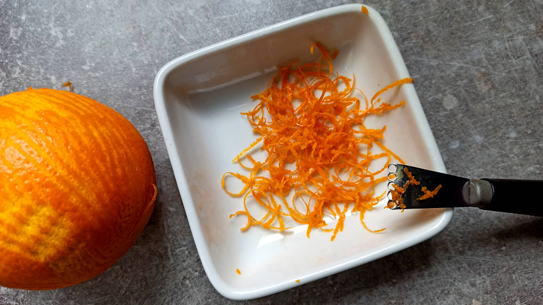 Récupérer le zeste d'une orange