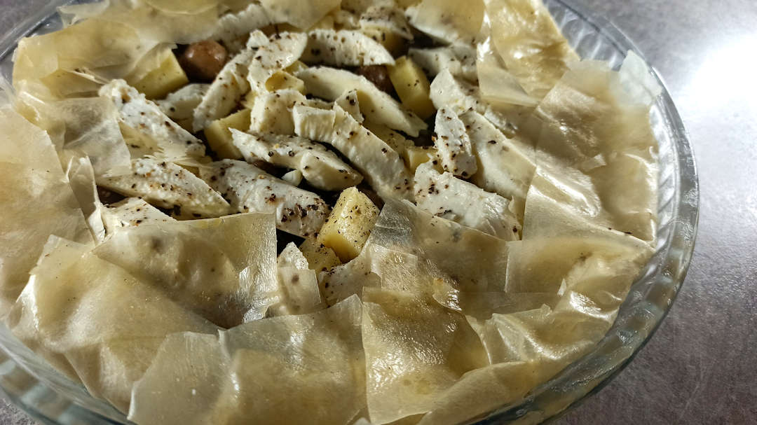 Rabattre les pointes de feuilles filo vers l'intérieur