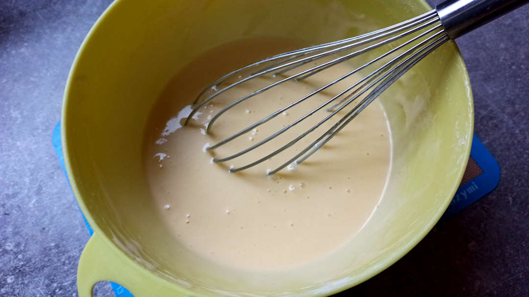Ajouter le beurre fondu