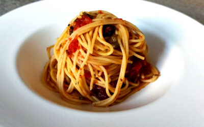 Spaghetti alla puttanesca : une recette italienne de la région de Naples