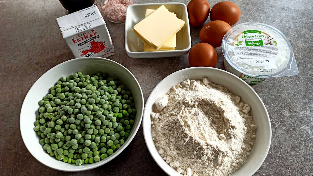 Les ingrédients de la tarte rustique chèvre petits pois