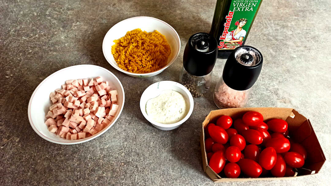 Les ingrédients des fusili aux tomates rôties