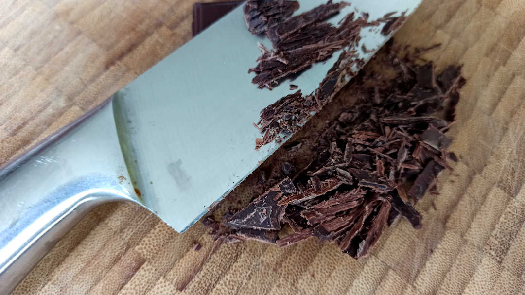 hacher le chocolat