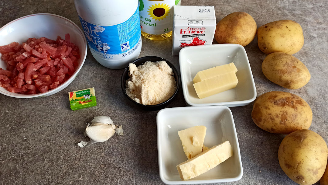 Les ingrédients du gratin dauphinois aux trois fromages
