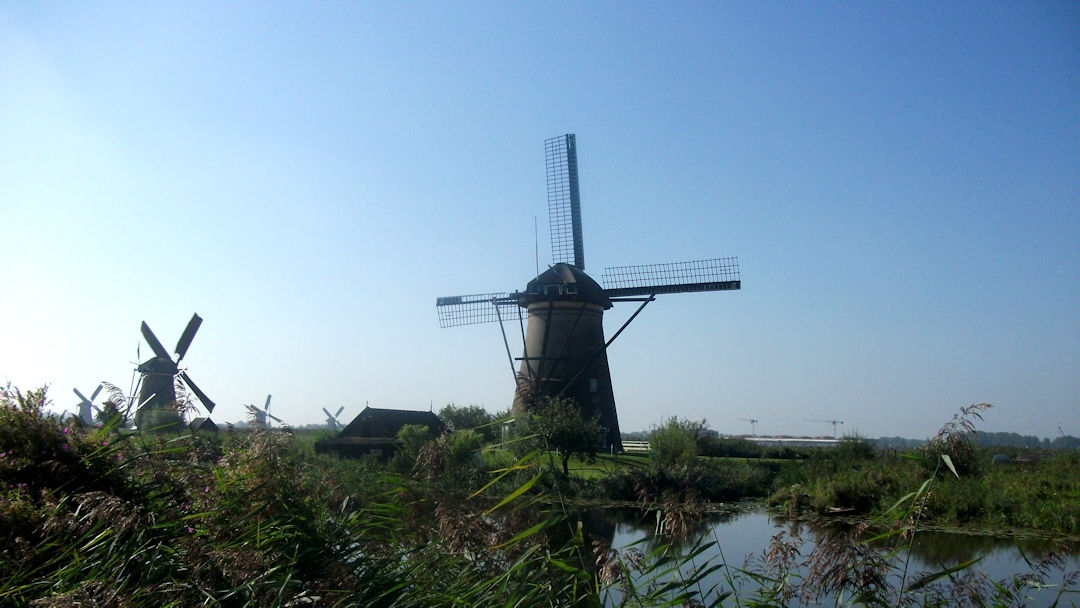 Nederwaard - les moulins en pierre