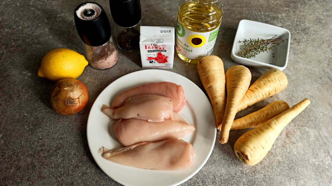 Les ingrédients de la blanquette de poulet aux panais
