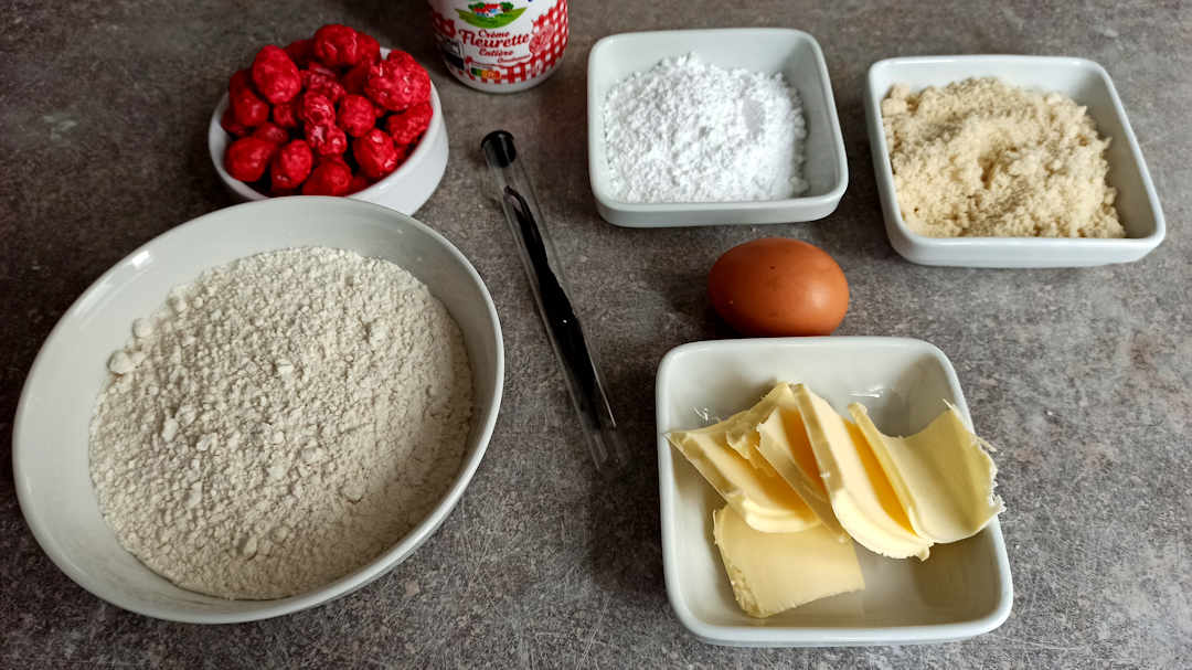 Les ingrédients de la tarte aux pralines roses