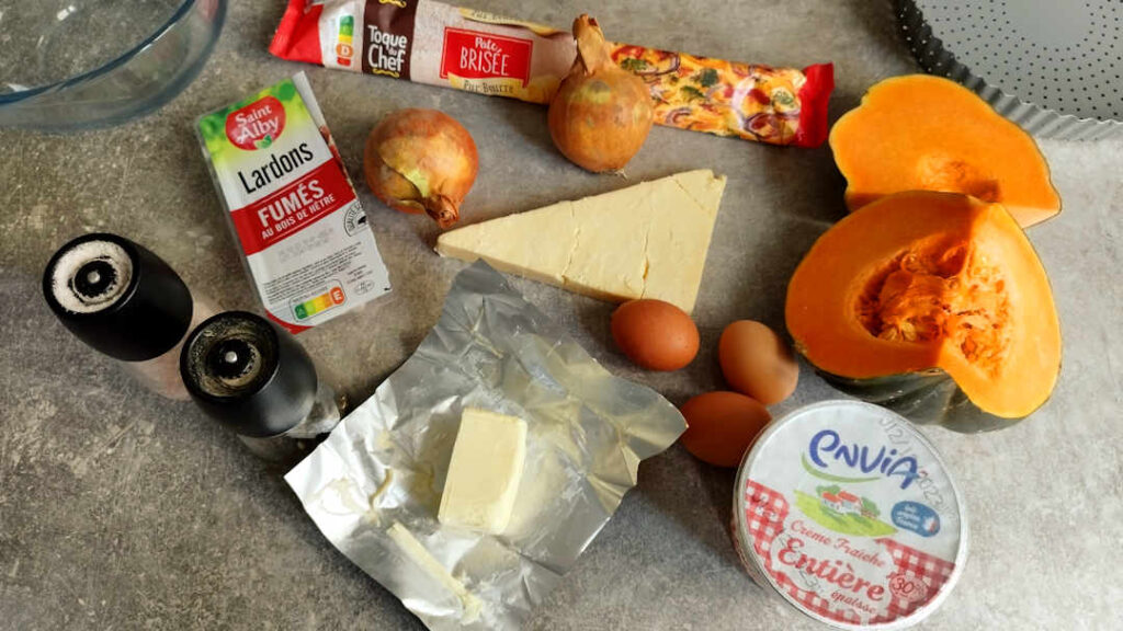 Les ingrédients de la quiche au potiron et aux lardons