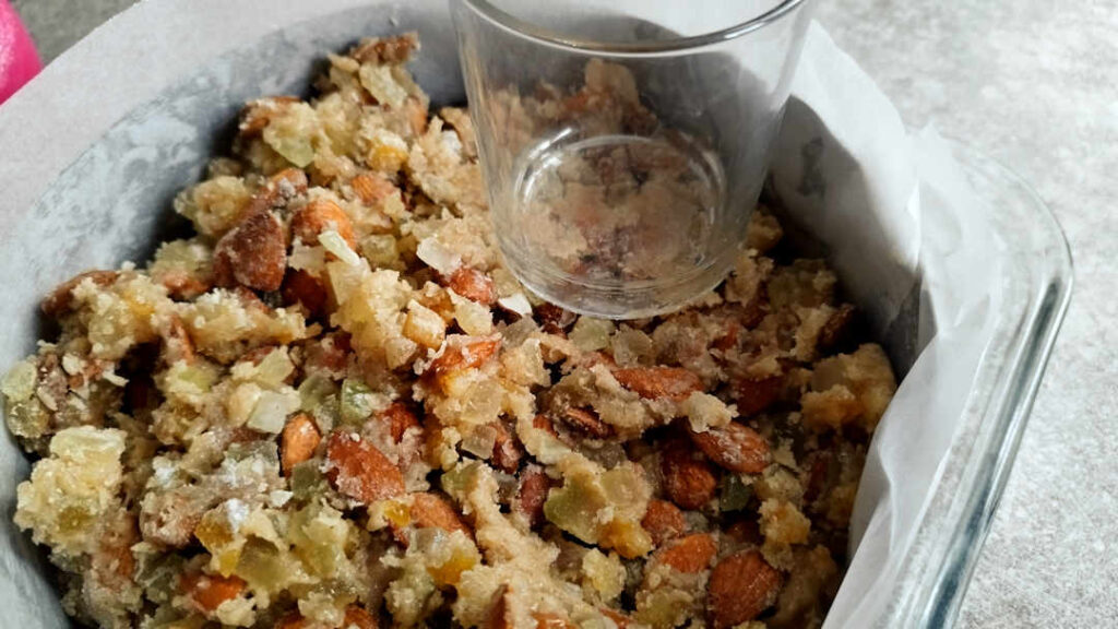 A l'aide d'un verre plat