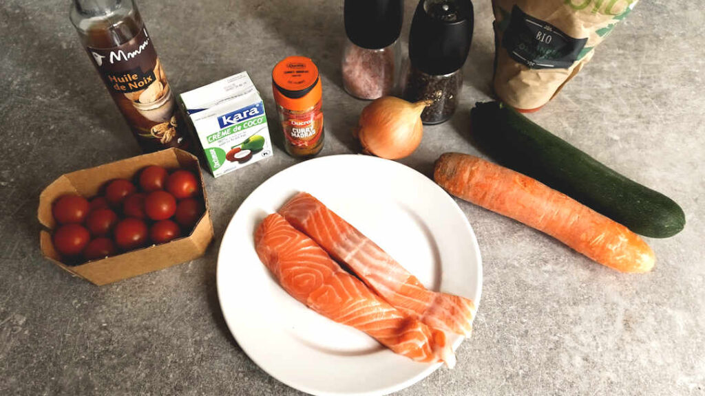 Les ingrédients des papillotes de saumon curry coco